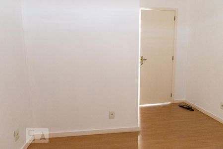 Casa à venda com 140m², 3 quartos e 2 vagas Casa à venda com 140m², 3 quartos e 2 vagasQuarto