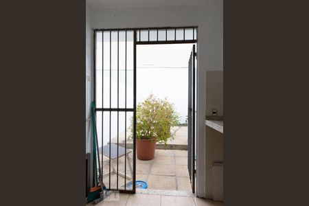 Casa à venda com 140m², 3 quartos e 2 vagas Casa à venda com 140m², 3 quartos e 2 vagasPátio