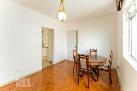 Apartamento para alugar com 68m², 2 quartos e 1 vaga Apartamento para alugar com 68m², 2 quartos e 1 vagaSala