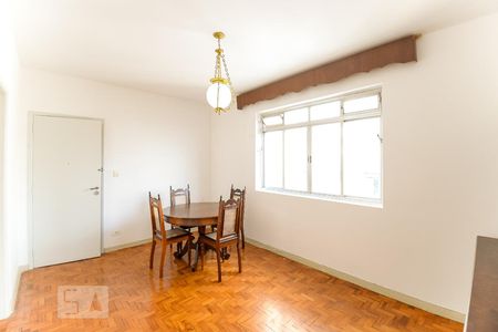 Apartamento para alugar com 68m², 2 quartos e 1 vaga Apartamento para alugar com 68m², 2 quartos e 1 vagaSala