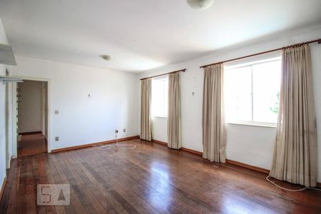Sala de apartamento para alugar com 3 quartos, 100m² em Serra, Belo Horizonte