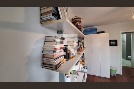 Quarto 1 de apartamento à venda com 2 quartos, 102m² em Vila Pompéia, São Paulo