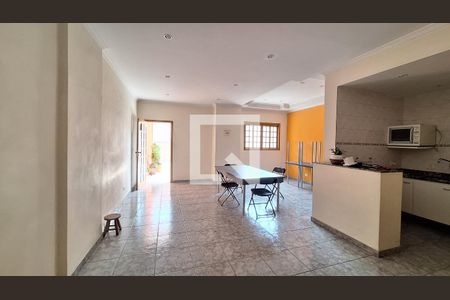 Apartamento à venda com 102m², 2 quartos e 1 vaga Apartamento à venda com 102m², 2 quartos e 1 vagaÁrea comum - Salão de festas