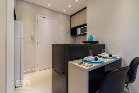 Cozinha de kitnet/studio para alugar com 1 quarto, 28m² em Bethaville I, Barueri