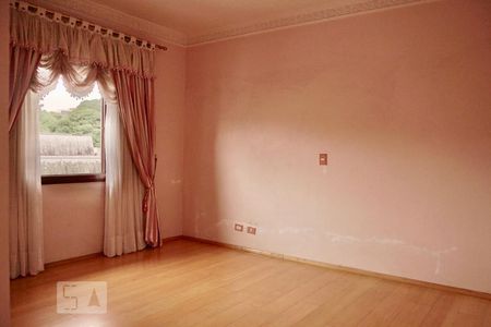 Casa à venda com 550m², 4 quartos e 7 vagasSuíte 3