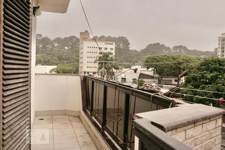 Casa à venda com 550m², 4 quartos e 7 vagasVaranda da Suíte master