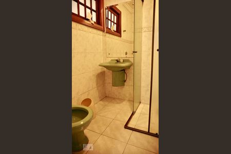 Casa à venda com 550m², 4 quartos e 7 vagasBanheiro garagem