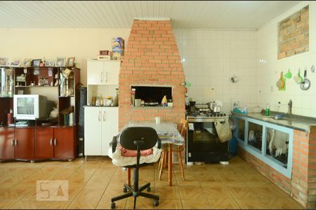 Casa à venda com 70m², 1 quarto e 6 vagas