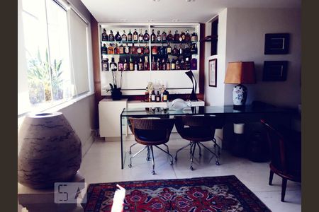 Apartamento à venda com 3 quartos, 380m² em Serra, Belo Horizonte