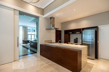 Apartamento à venda com 132m², 1 quarto e 1 vagaÁrea comum