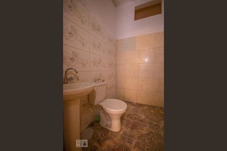 Banheiro de apartamento à venda com 2 quartos, 50m² em Céu Azul, Belo Horizonte