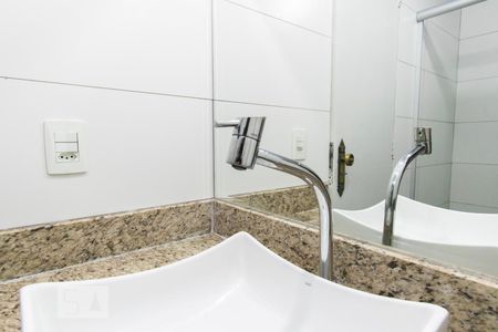 Pia do Banheiro de apartamento para alugar com 2 quartos, 47m² em Taguatinga Norte (taguatinga), Brasília