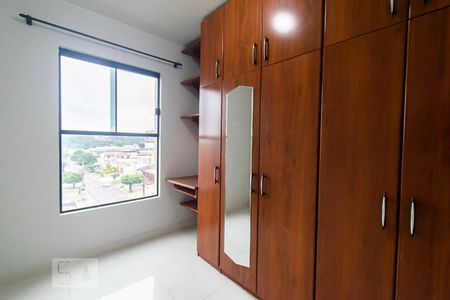 Quarto 02 de apartamento para alugar com 2 quartos, 47m² em Taguatinga Norte (taguatinga), Brasília