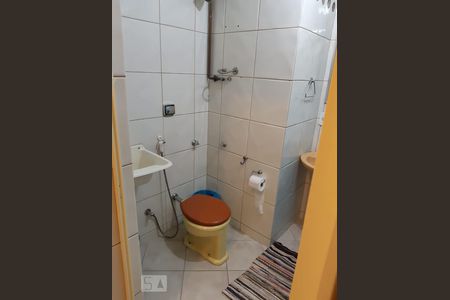 Banheiro de apartamento para alugar com 1 quarto, 33m² em Copacabana, Rio de Janeiro