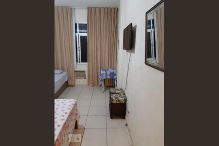 Sala/Quarto de apartamento para alugar com 1 quarto, 33m² em Copacabana, Rio de Janeiro
