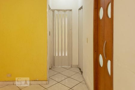 Corredor de apartamento à venda com 2 quartos, 64m² em Jardim Cristin Alice, Guarulhos