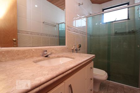 Apartamento para alugar com 130m², 3 quartos e 4 vagas