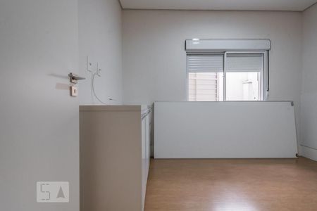 Quarto 1 de casa para alugar com 3 quartos, 120m² em Jardim Aeroporto, São Paulo