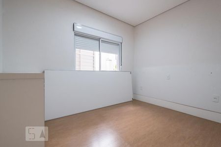 Quarto 1 de casa para alugar com 3 quartos, 120m² em Jardim Aeroporto, São Paulo