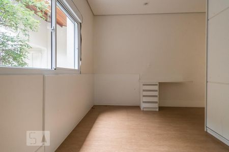 Suíte 1 de casa para alugar com 3 quartos, 120m² em Jardim Aeroporto, São Paulo