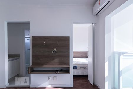 Sala de kitnet/studio para alugar com 1 quarto, 34m² em Perdizes, São Paulo