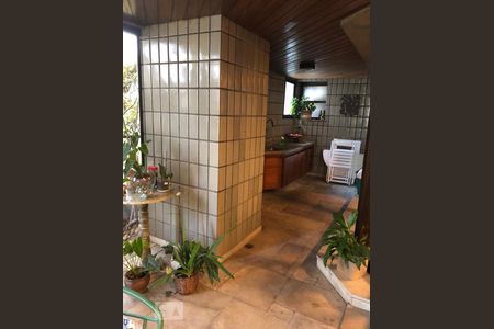 Apartamento à venda com 330m², 4 quartos e 4 vagasDetalhe