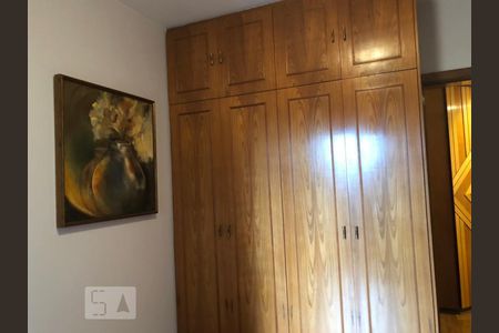 Apartamento à venda com 330m², 4 quartos e 4 vagasQuarto - Armários