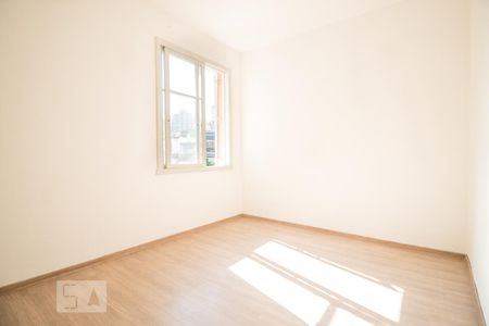 Dormitório 2 de apartamento para alugar com 2 quartos, 72m² em Jardim Floresta, Porto Alegre