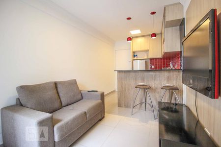 Sala e cozinha de apartamento para alugar com 1 quarto, 35m² em Santo Agostinho, Belo Horizonte