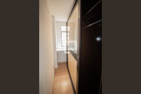 Apartamento à venda com 76m², 2 quartos e 1 vagaCloset