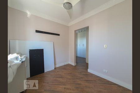 Apartamento à venda com 70m², 2 quartos e 1 vagaSuíte