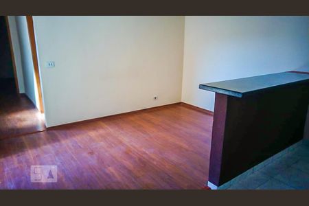 Casa à venda com 3 quartos, 140m² em Jardim Patente Novo, São Paulo