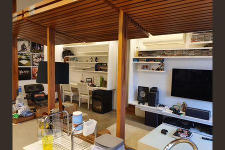 Apartamento à venda com 80m², 2 quartos e 1 vaga Apartamento à venda com 80m², 2 quartos e 1 vagaSala