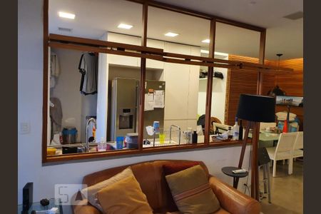 Apartamento à venda com 80m², 2 quartos e 1 vaga Apartamento à venda com 80m², 2 quartos e 1 vagaSala