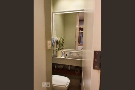 Apartamento à venda com 80m², 2 quartos e 1 vaga Apartamento à venda com 80m², 2 quartos e 1 vagaBanheiro da Suíte 1