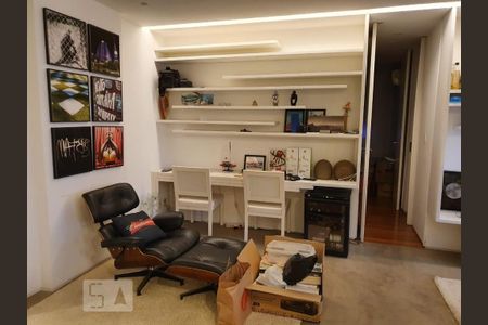 Apartamento à venda com 80m², 2 quartos e 1 vaga Apartamento à venda com 80m², 2 quartos e 1 vagaSala