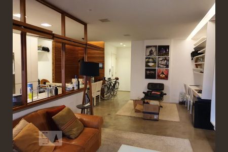 Apartamento à venda com 80m², 2 quartos e 1 vaga Apartamento à venda com 80m², 2 quartos e 1 vagaSala/Cozinha