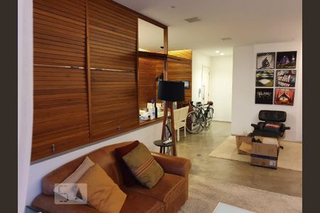 Apartamento à venda com 80m², 2 quartos e 1 vaga Apartamento à venda com 80m², 2 quartos e 1 vagaSala