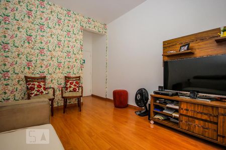 Sala de apartamento para alugar com 2 quartos, 72m² em Copacabana, Rio de Janeiro