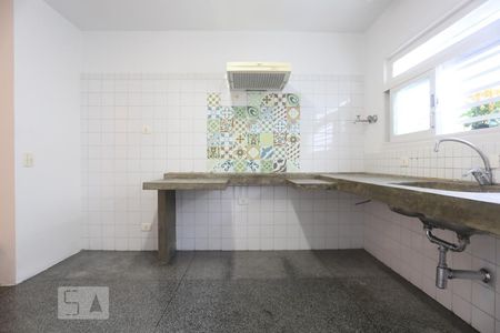 Casa para alugar com 130m², 3 quartos e 2 vagasCozinha