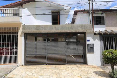 Casa para alugar com 130m², 3 quartos e 2 vagasFachada da Casa