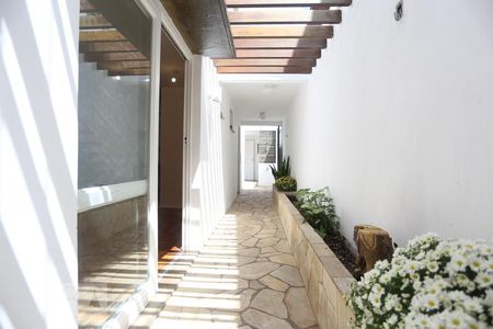 Casa para alugar com 130m², 3 quartos e 2 vagasCorredor