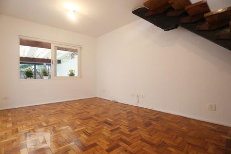 Sala de casa para alugar com 3 quartos, 130m² em Vila Universitária, São Paulo