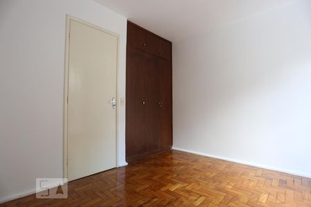 Quarto 1 de casa para alugar com 3 quartos, 130m² em Vila Universitária, São Paulo