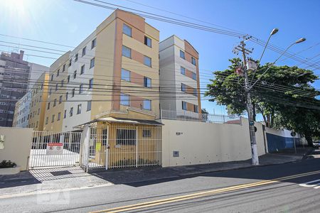 Apartamento à venda com 60m², 3 quartos e 1 vagaFachada