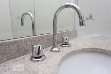 Banheiro de apartamento para alugar com 1 quarto, 46m² em Copacabana, Rio de Janeiro