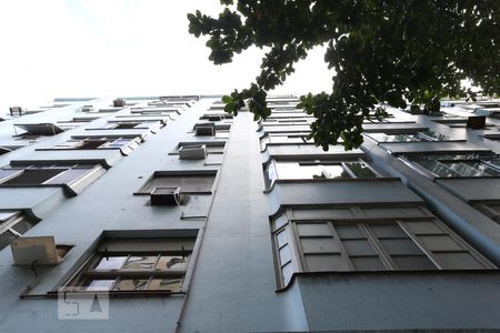 Fachada de apartamento para alugar com 1 quarto, 46m² em Copacabana, Rio de Janeiro