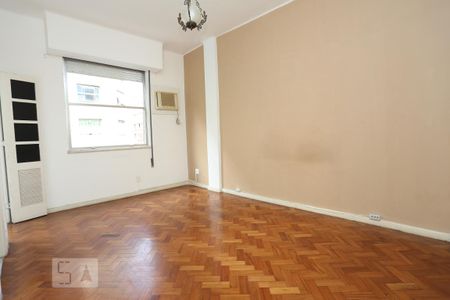 Sala/Quarto de apartamento para alugar com 1 quarto, 46m² em Copacabana, Rio de Janeiro