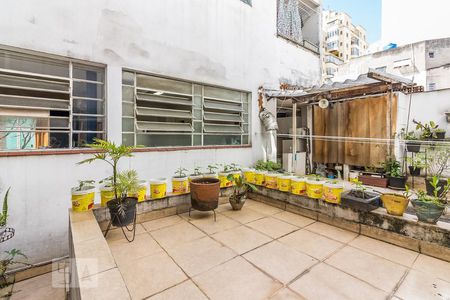 Apartamento à venda com 85m², 2 quartos e 1 vagaQuintal