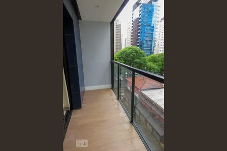 Apartamento para alugar com 34m², 1 quarto e 1 vaga Apartamento para alugar com 34m², 1 quarto e 1 vagaVaranda